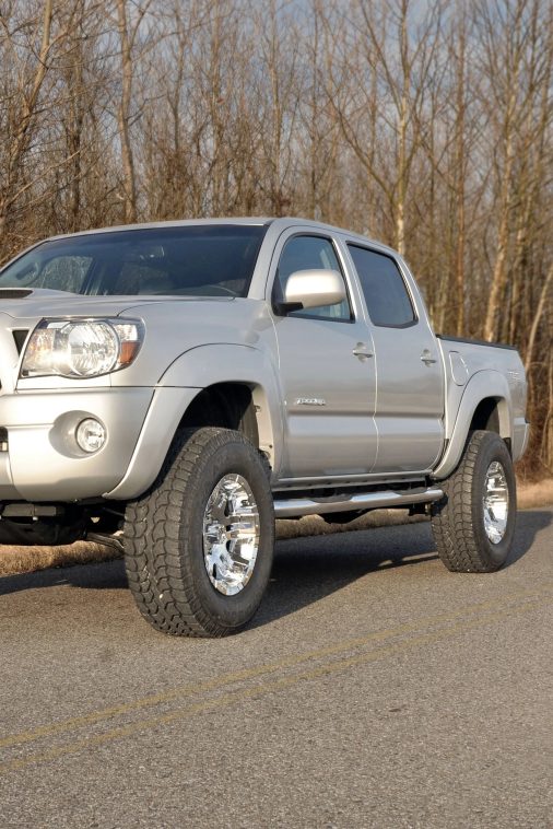 Rough Country 3" Lift Kit w/V2 Shocks for 2005-2023 Toyota Tacoma - 74570RED - Image 7