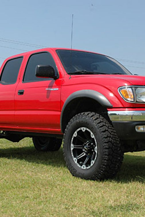Rough Country 2.5" Lift Kit w/N3 Struts for 96-04 Toyota Tacoma | 6-Lug - 740.23 - Image 3